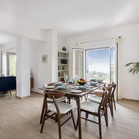 Skopsie Villa *