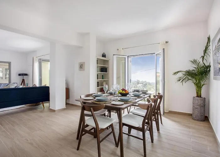 Skopsie Villa *